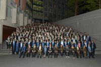 Group photo of 300 SHHO freshmen with Honorary Fellows and College Members